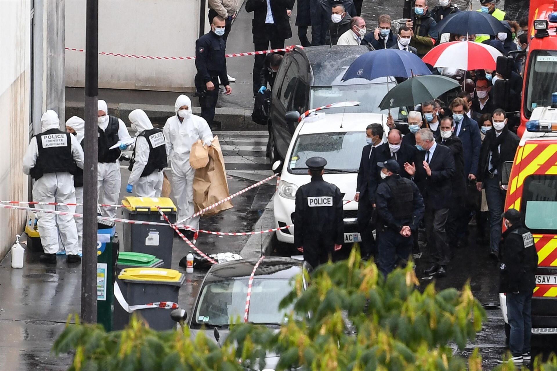 Paris knife attack suspect says he was targeting Charlie Hebdo