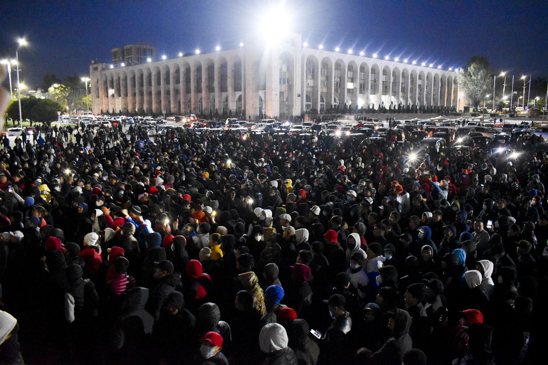 Kyrgyz opposition faction claims state power in rift with allies