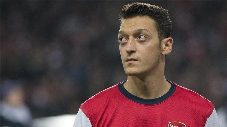 Arsenals Özil eager to pay salary of fired club mascot