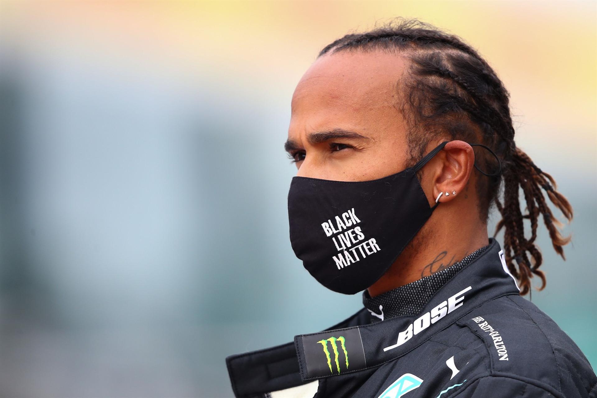 Hamilton wins his 91st F1 race to match Schumachers record