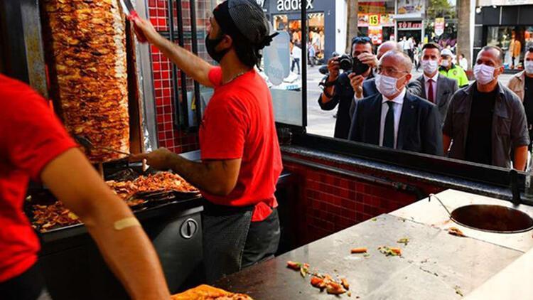 Governor stirs debate for ordering restaurant to be closed due to unfounded reasons
