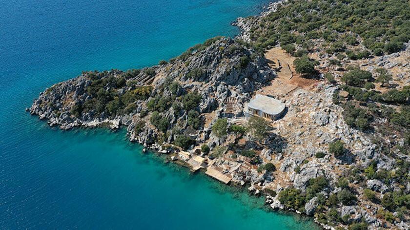 Demolition decision issued for Briton’s villa construction in paradise bay