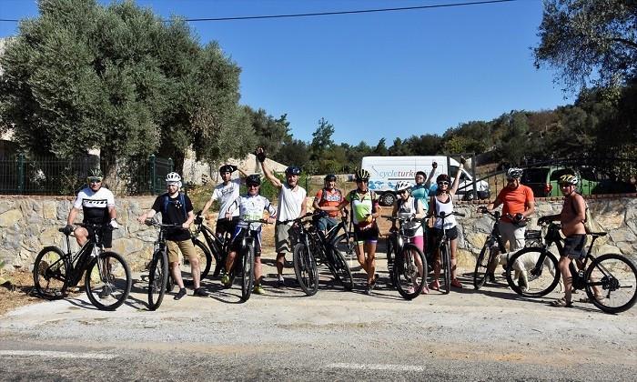 Russians cycle in alternative routes of Turkey’s Bodrum