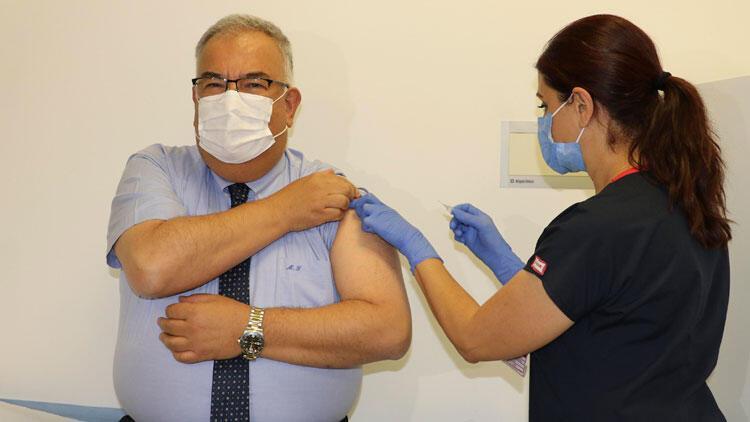 Turkish doctors volunteered for late-stage human trial of vaccine