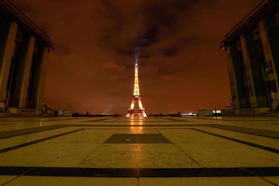 France back in coronavirus lockdown as US surges to daily record