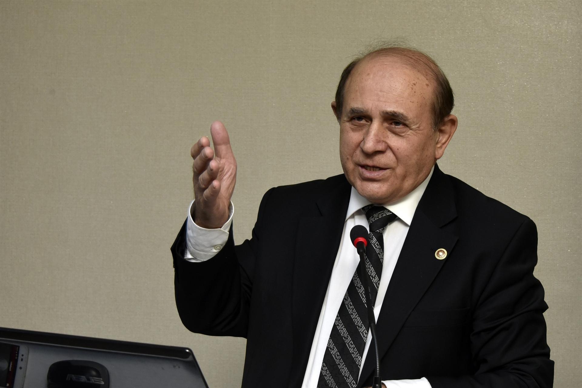 Former AKP lawmaker Kuzu dies due to novel coronavirus