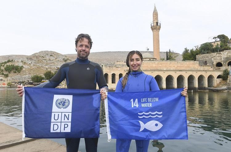 Freediving champion dives into sunken city to raise environmental awareness