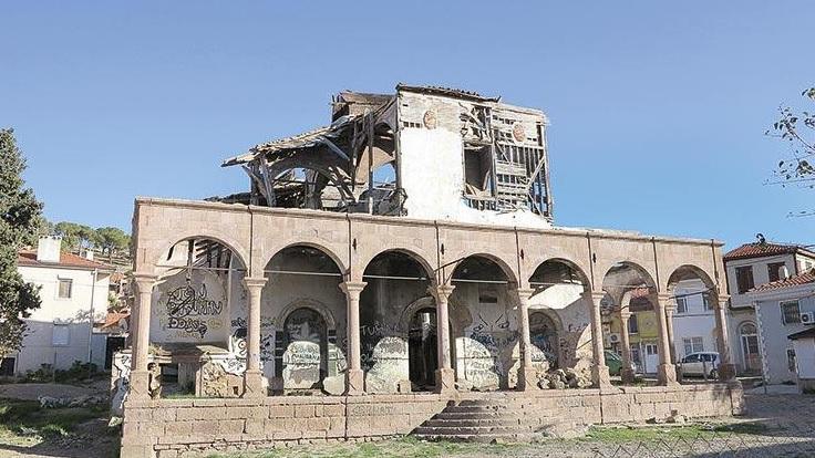 Abandoned church to convert into cultural center