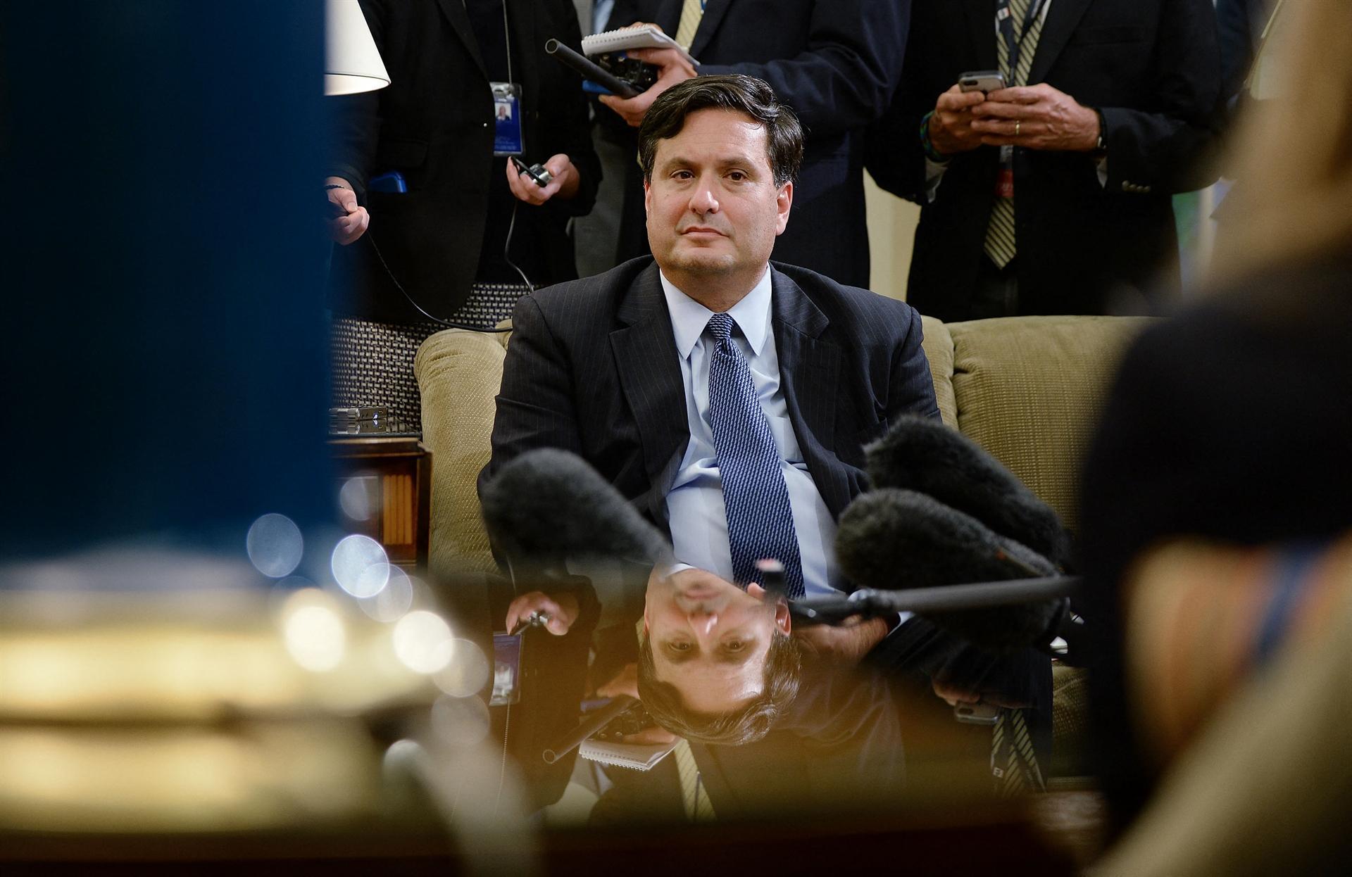 Biden chooses longtime adviser Ron Klain as chief of staff