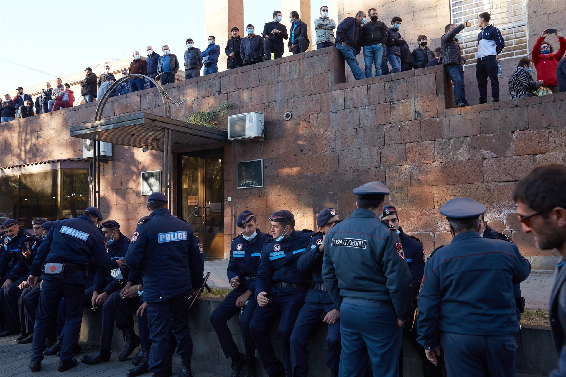 Anger mounts in Armenia over Karabakh peace deal