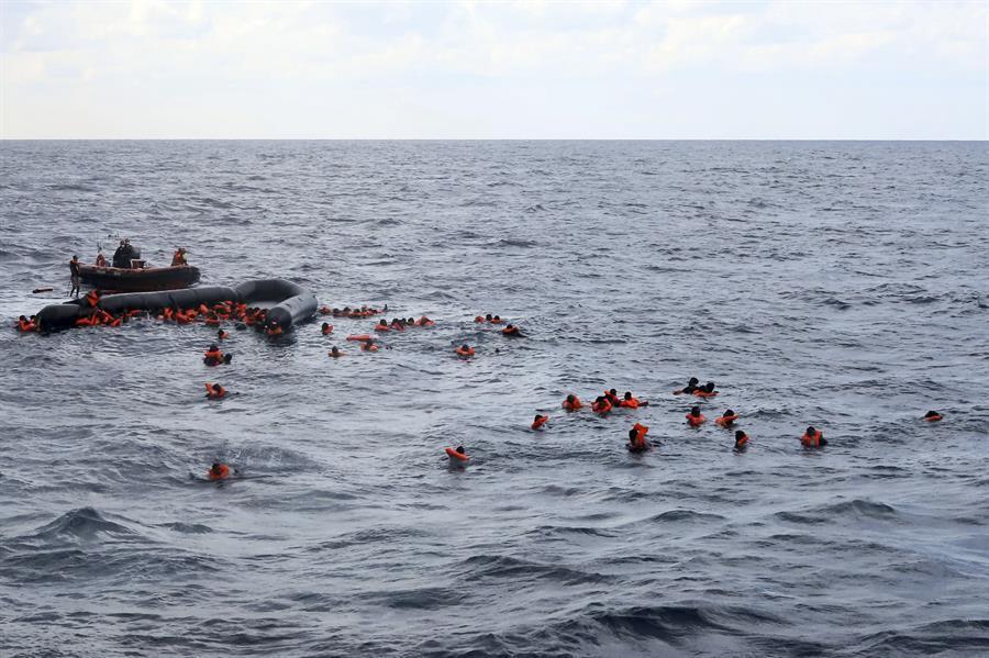 At least 100 migrants dead in shipwreck off Libya: UN