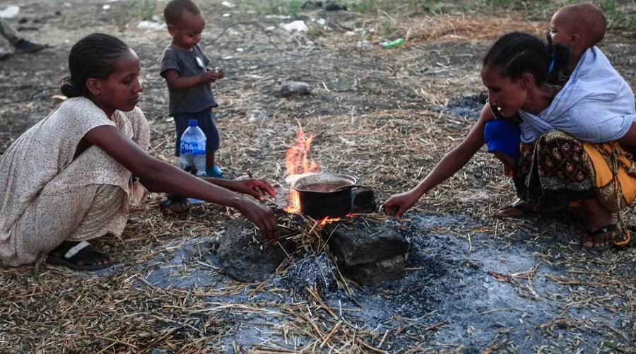 Ethiopians fleeing fighting return to famine-era Sudan camps