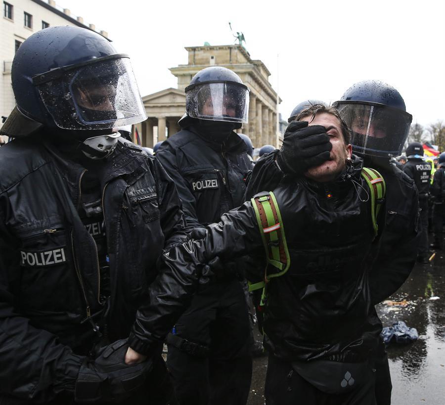 Protesters clash with police in Berlin shutdown demo