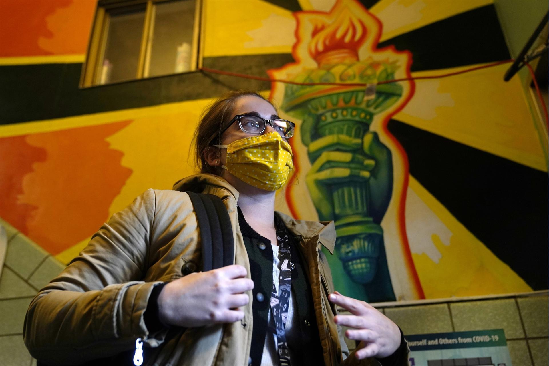 New York closes schools as Europe virus deaths rise