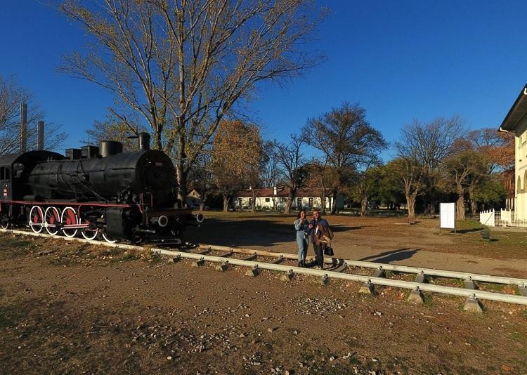 Old train station in border town attracts shutterbugs