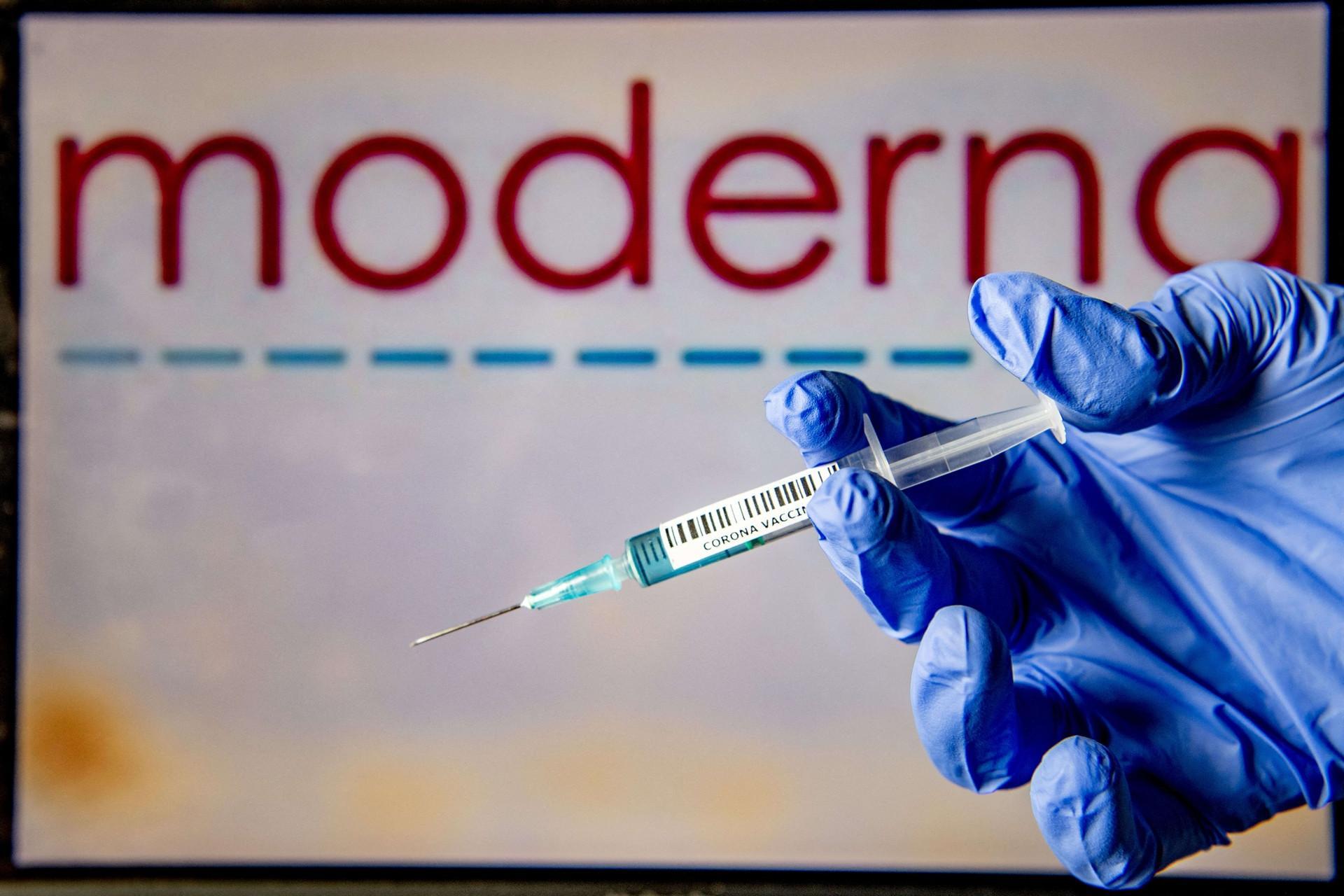 Moderna asking US, European regulators to OK its virus shots