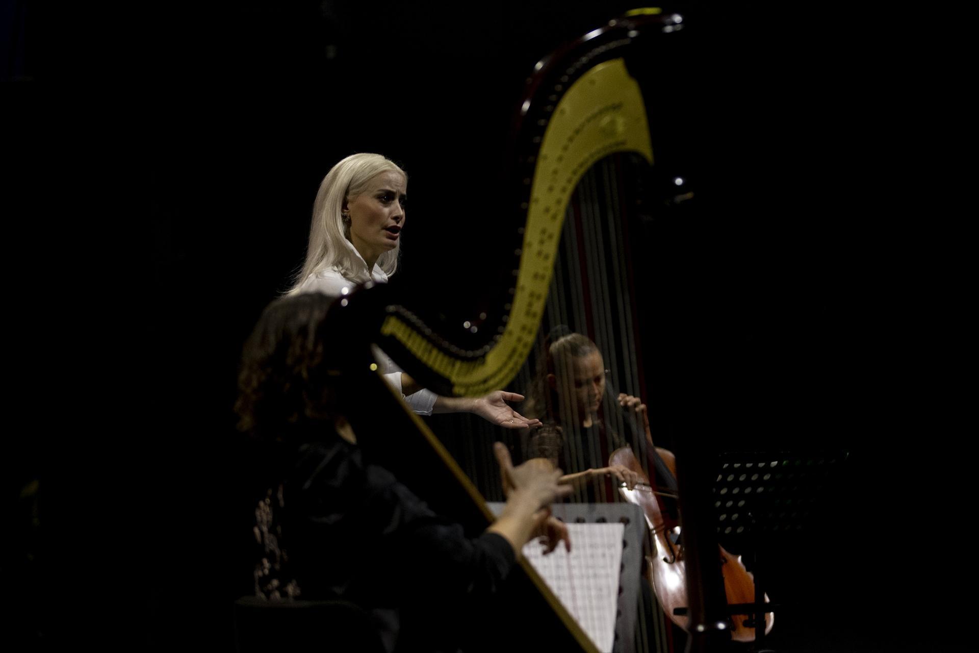 Opera artists showcase women’s struggle on stage