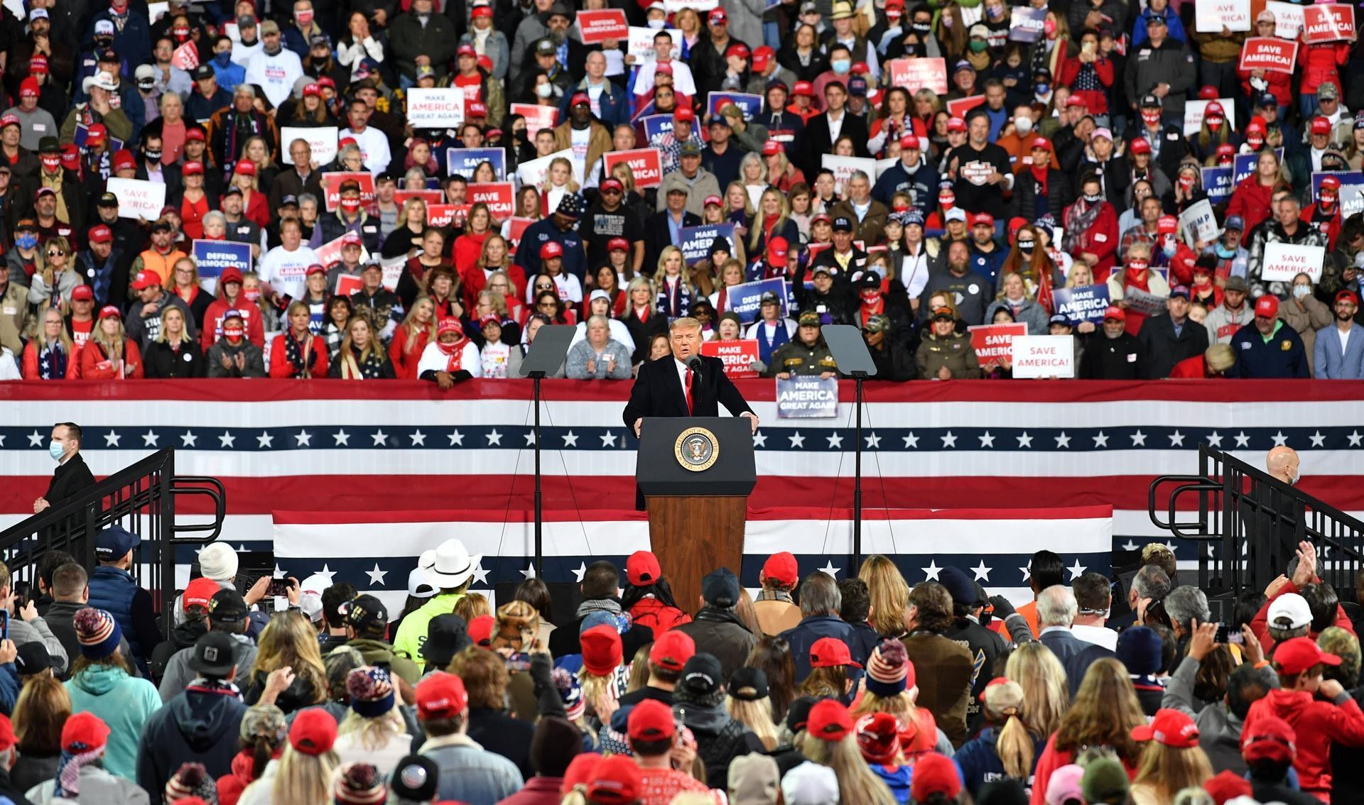 Trump challenges vote results while urging turnout in Georgia