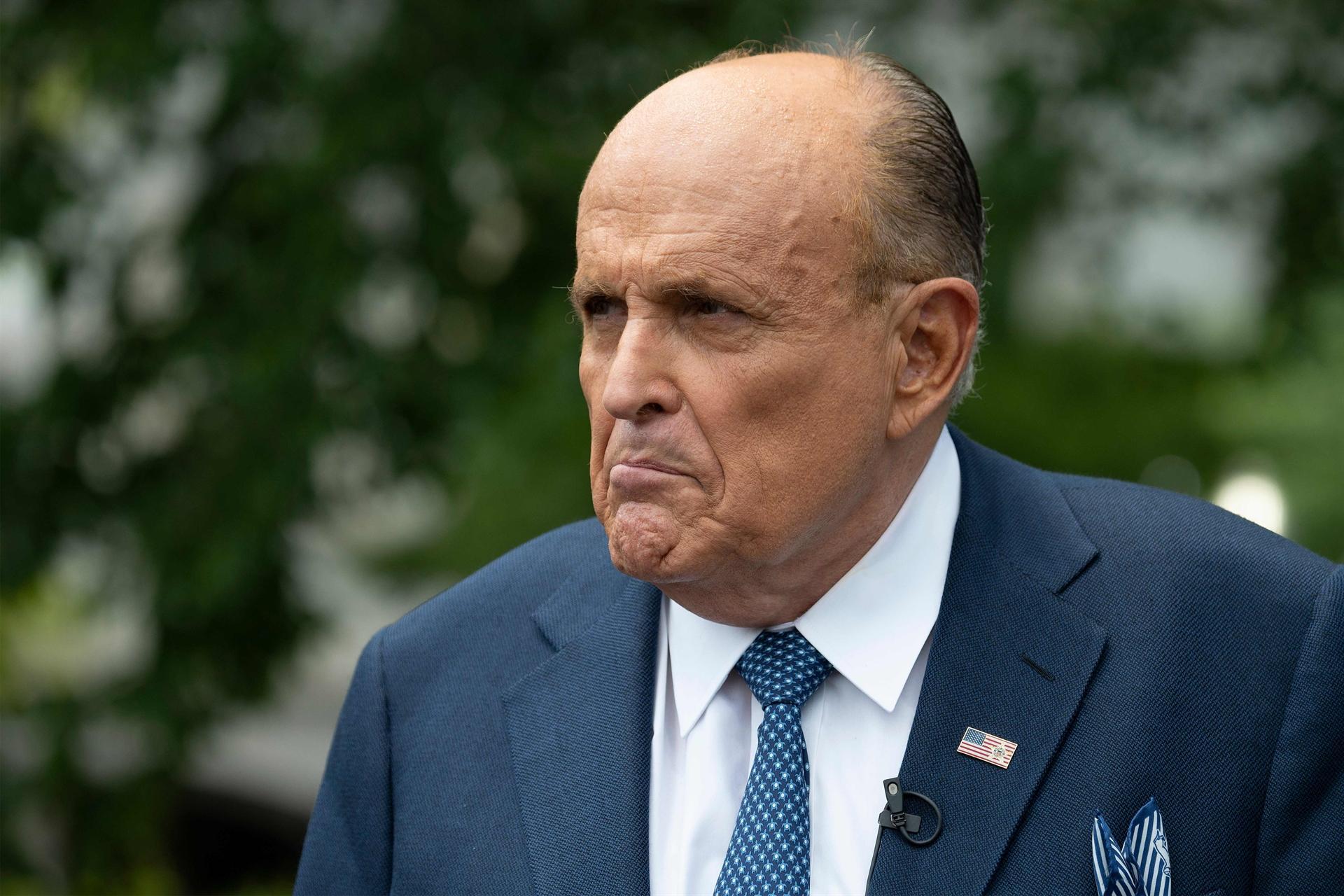 Giuliani latest COVID-19 case in Trump inner circle