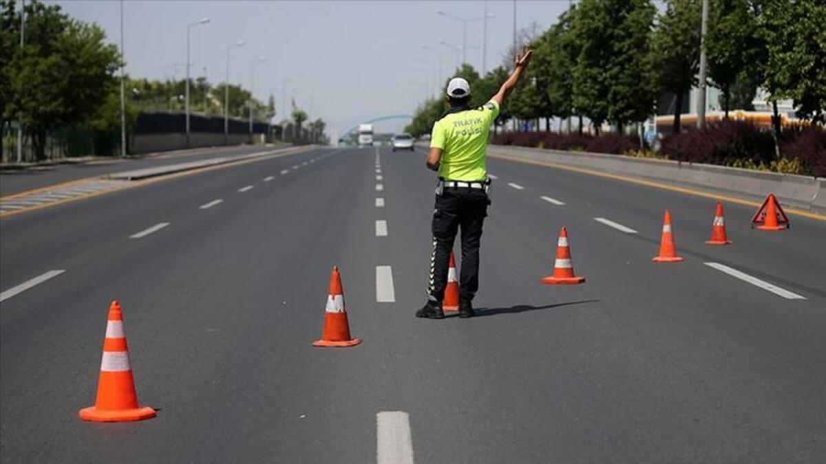 Travel restrictions may be needed to slow virus’ spread, say experts