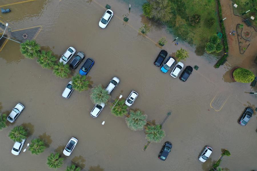 Two killed in İzmir floods