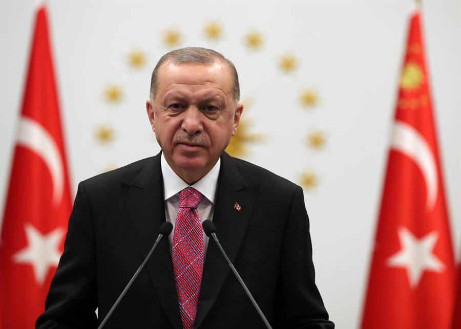 Erdoğan makes self-criticism of failing to make ‘progress’ in cultural arena
