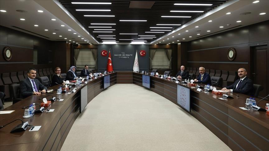 Six Turkish ministers meet to discuss reform agenda