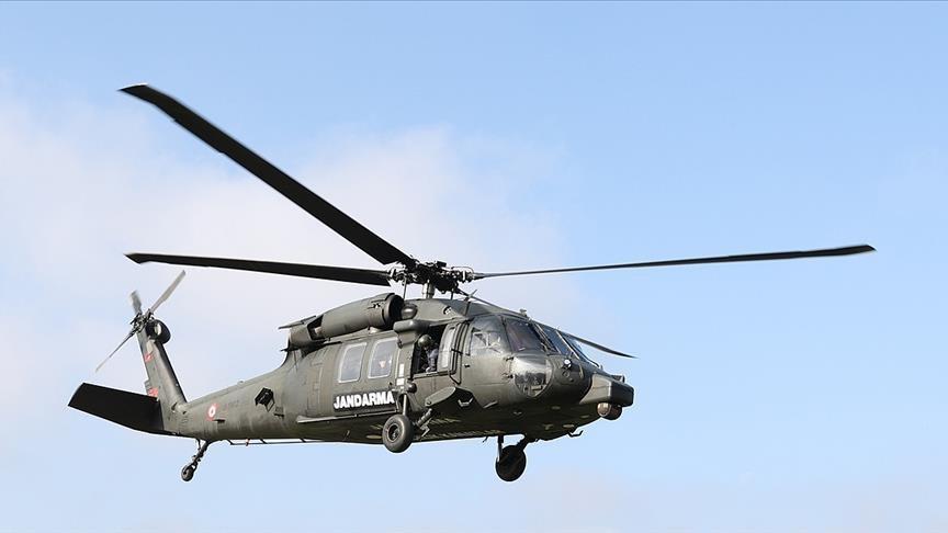 Helicopter’s tail hits lighting pole in Istanbul