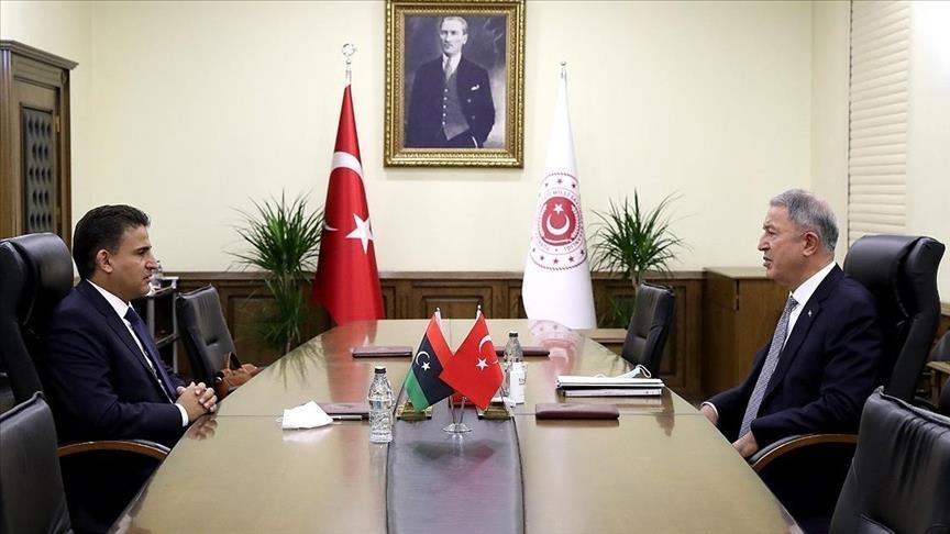 Turkish defense minister meets Libyan counterpart