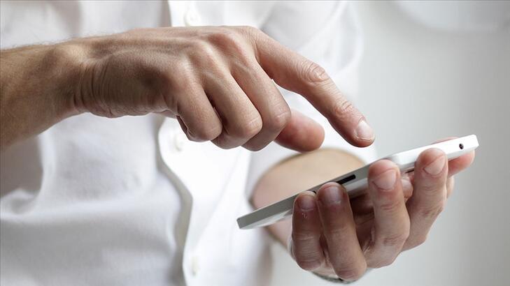 Households spend $500 on communication in 2020