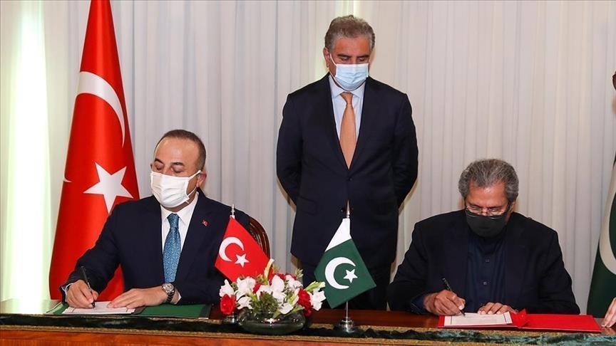 Turkey, Pakistan pledge to jointly work against Islamophobia