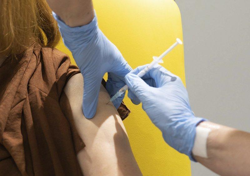 Couple celebrates 73rd wedding anniversary with vaccinations