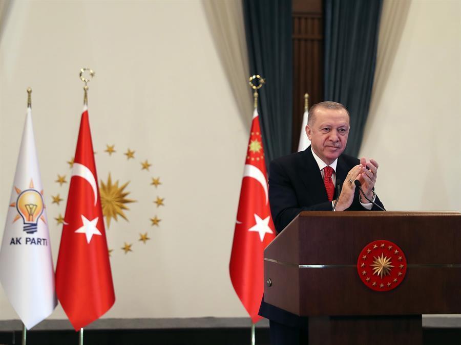 AKP to write more ‘success stories’: President Erdoğan