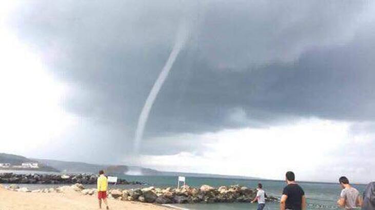Nearly 1000 extreme weather incidents occurred in 2020, says report