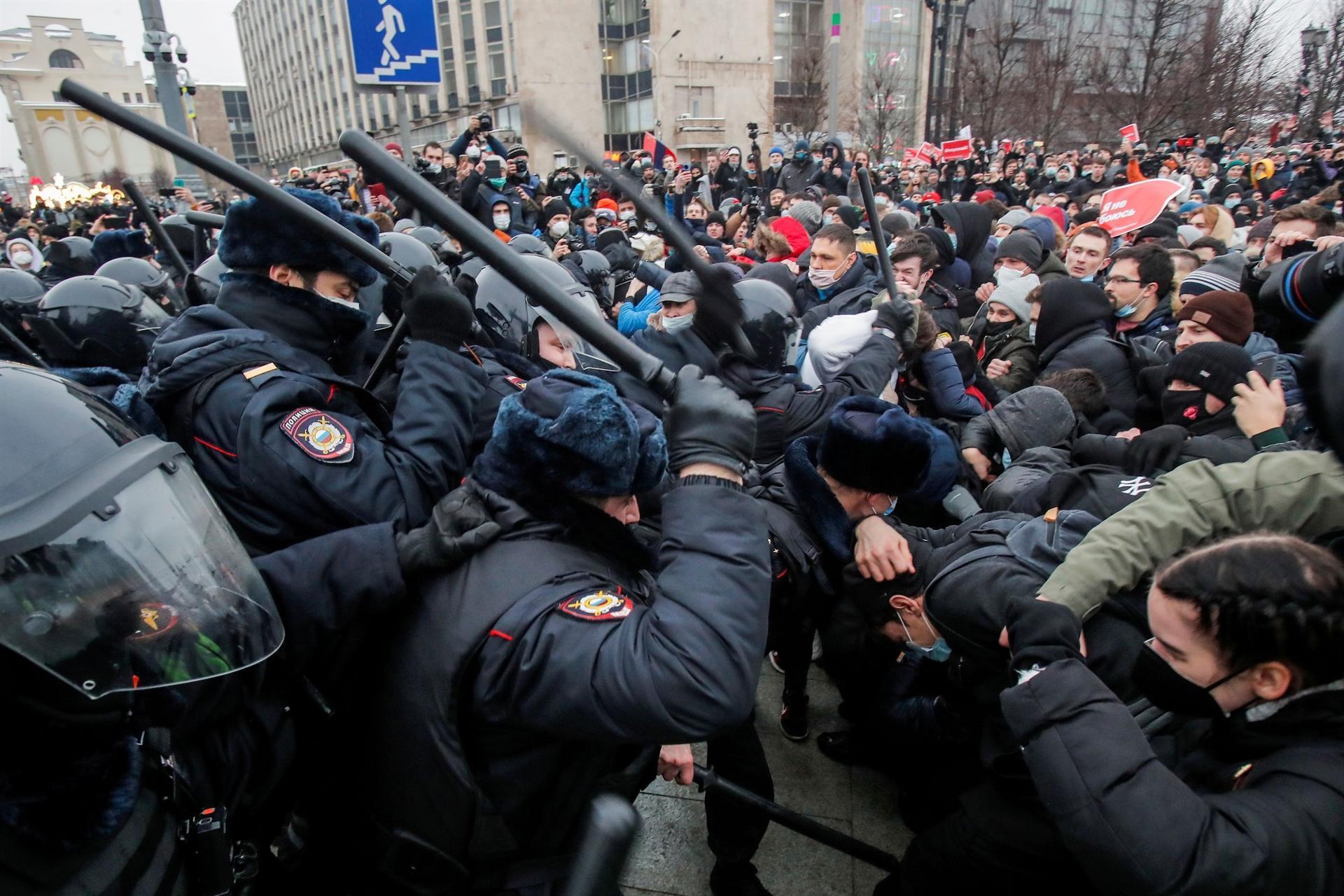 Kremlin accuses US of meddling after 3,500 protesters detained