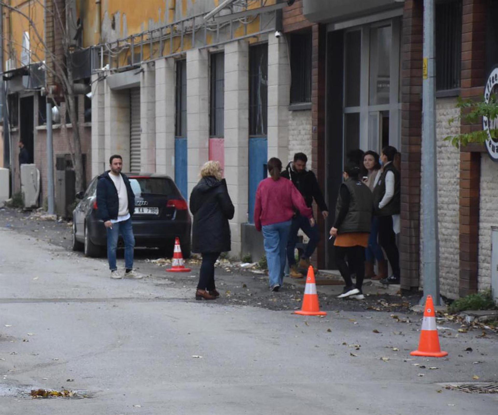 Series of earthquakes shake western Turkey