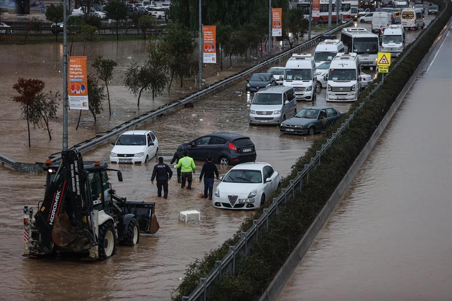 Heavy rainfall floods parts of Turkey’s İzmir twice in 7 days