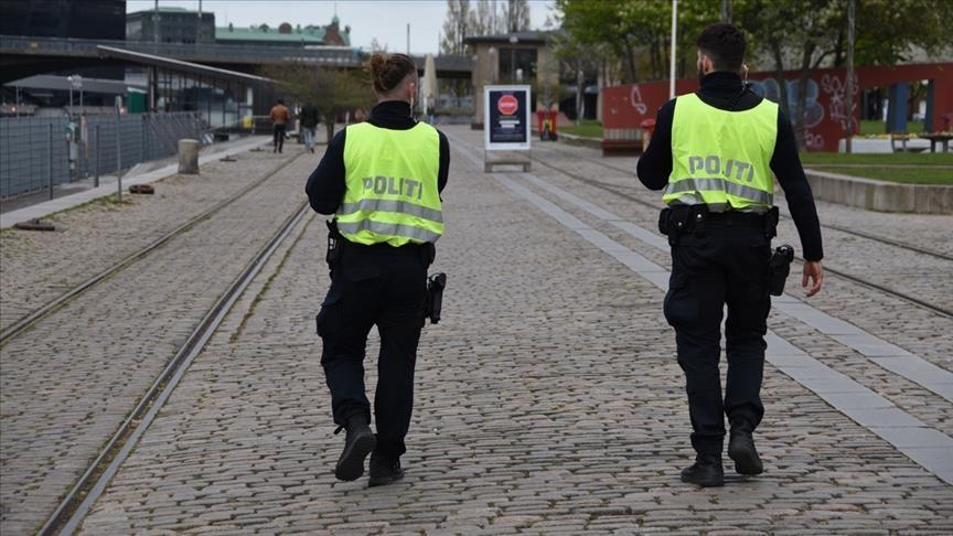 Hundreds protest COVID restrictions in Denmark