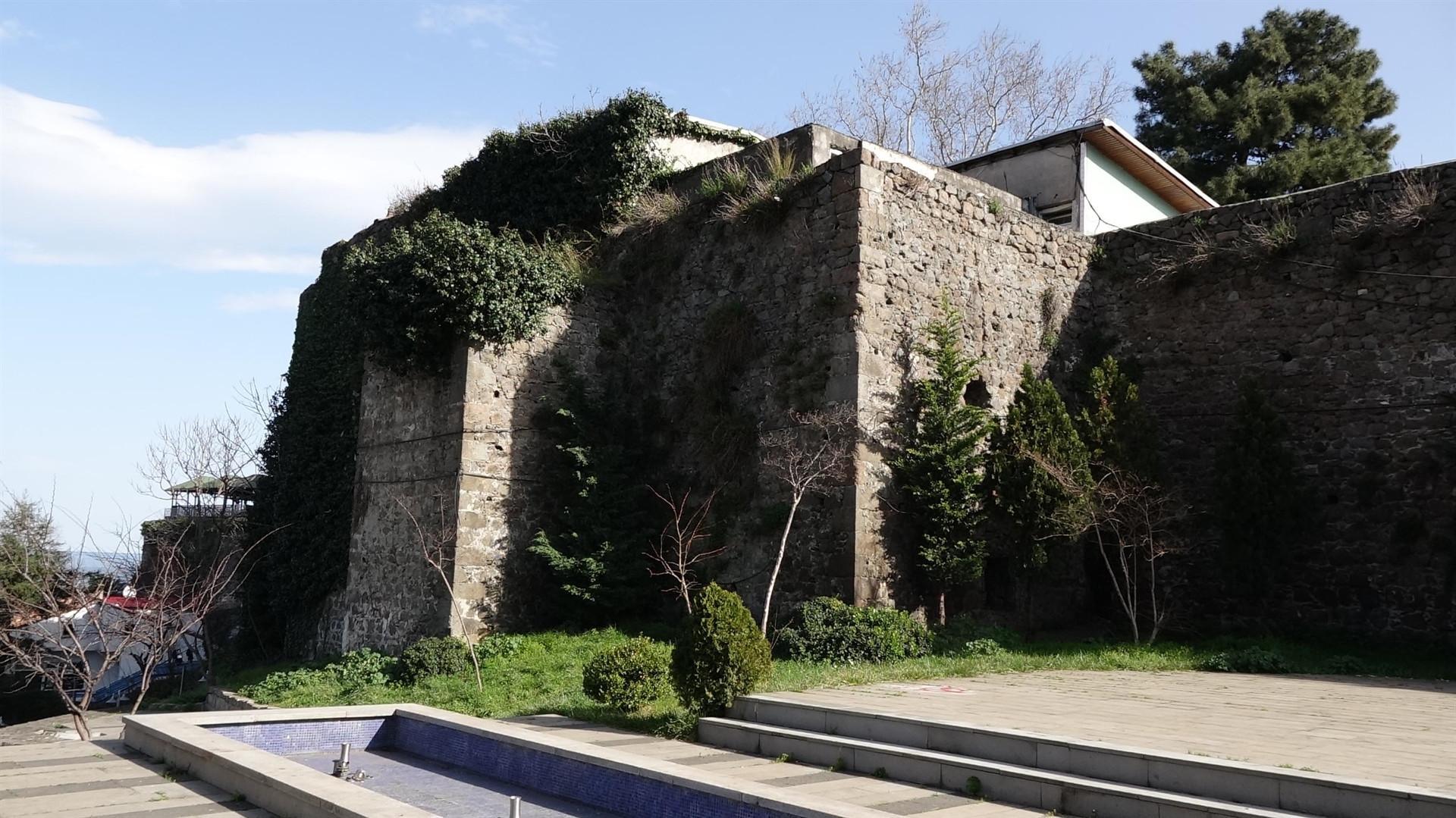700-year-old Genoese castle belongs to heirs of Ottoman pasha: Court