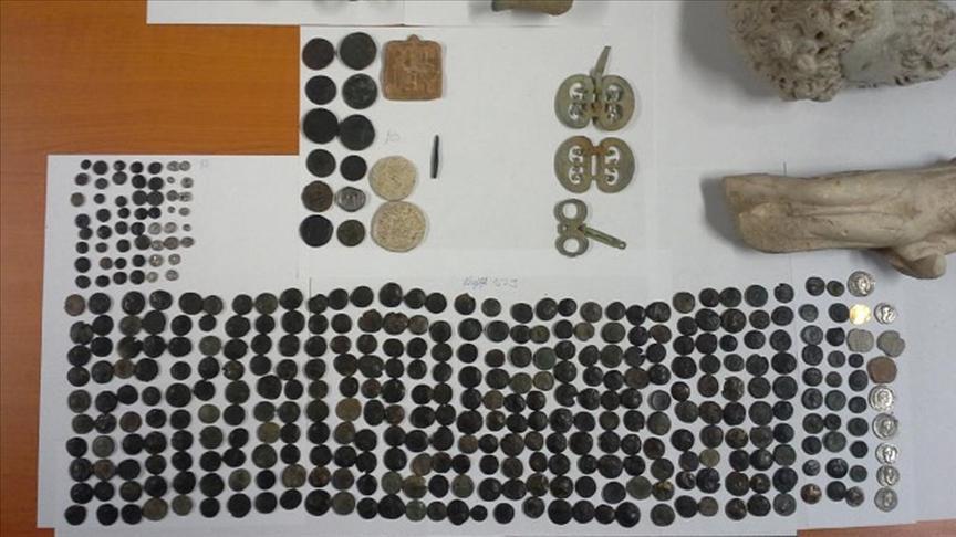 Hungary to return over 400 smuggled artifacts to Turkey