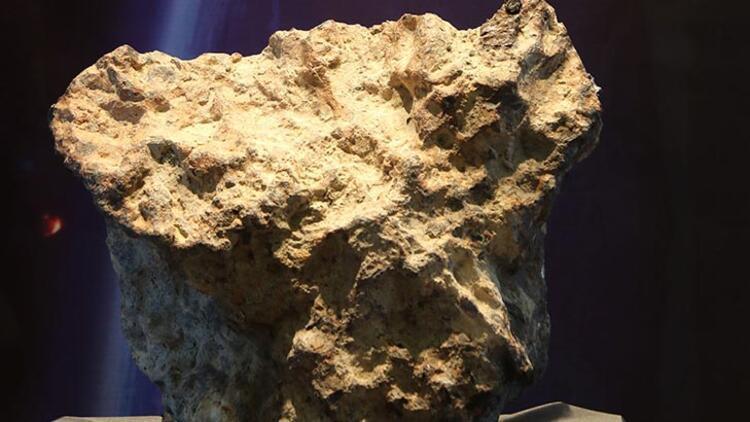 Meteorite found on chickpea field sold for $180,000