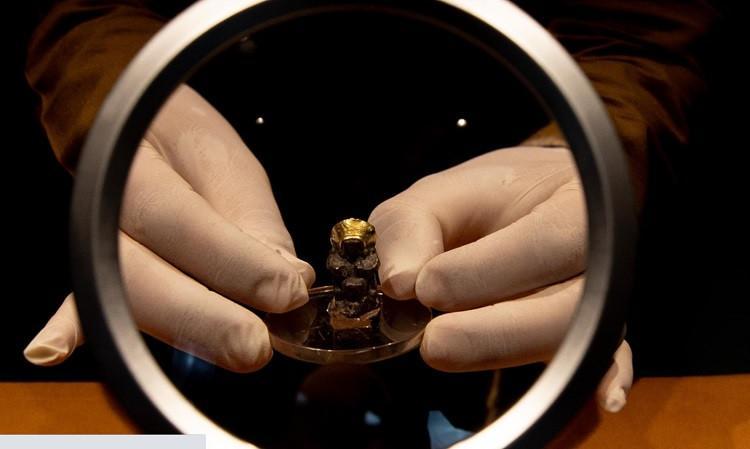 Ancient Sun Goddess of Arinna displayed in İzmir
