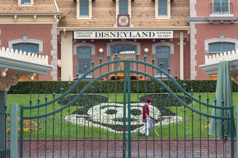California relaxes Covid reopening rules for Disneyland from April