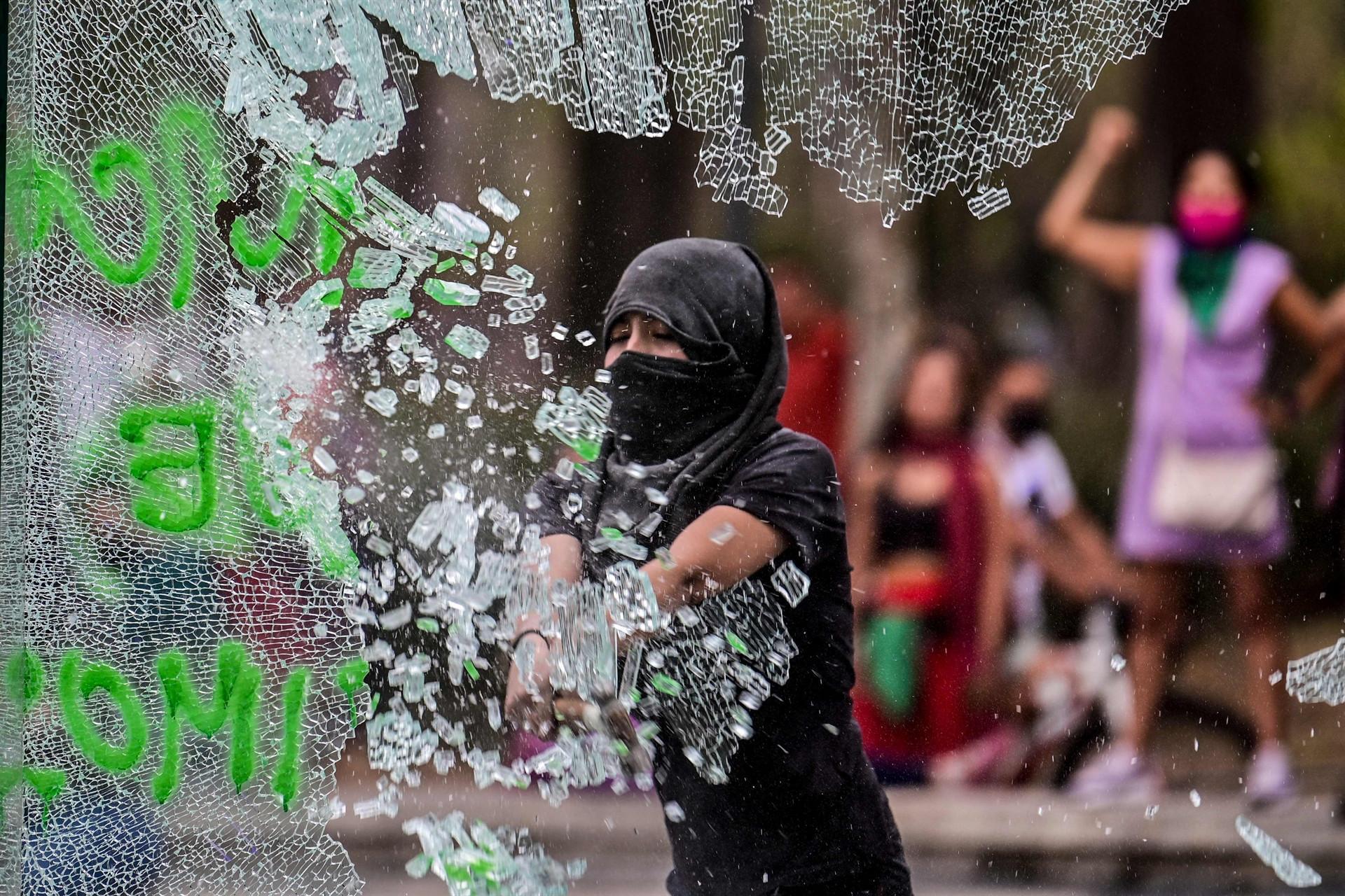 Women march in Mexico to make their voices heard, seek justice
