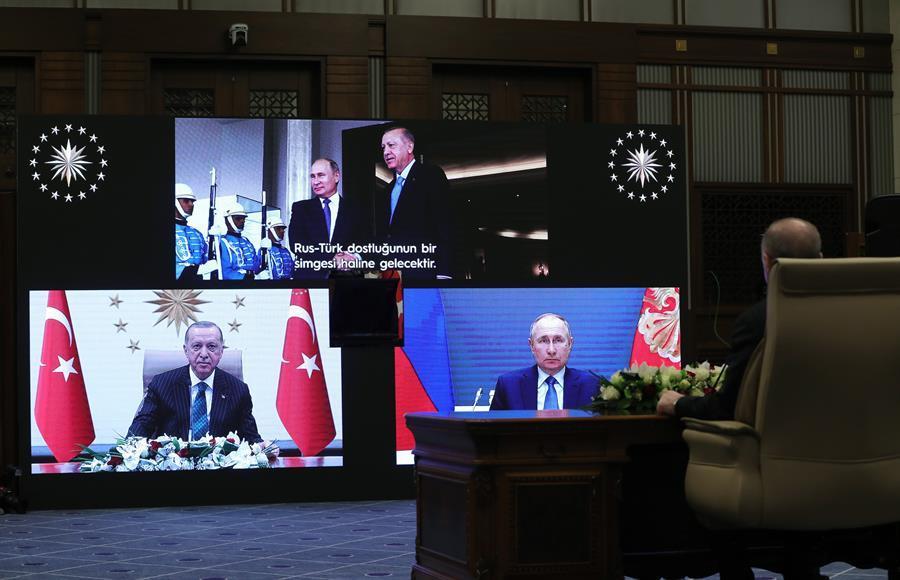 Erdoğan, Putin remotely start nuclear reactor construction