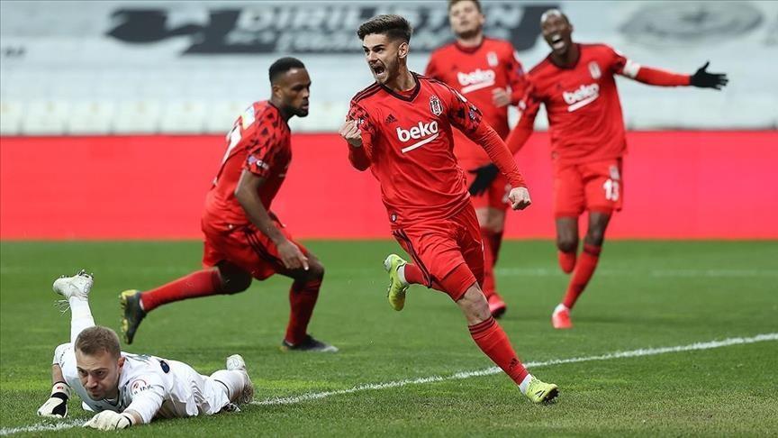 Beşiktaş move to Turkish Cup final with extra time goal