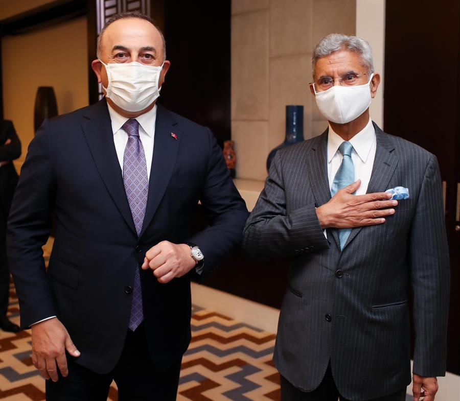 Turkish foreign minister meets Indian counterpart