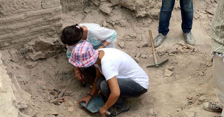 Excavation works in Bathonea reveal life traces dating back 800,000 years