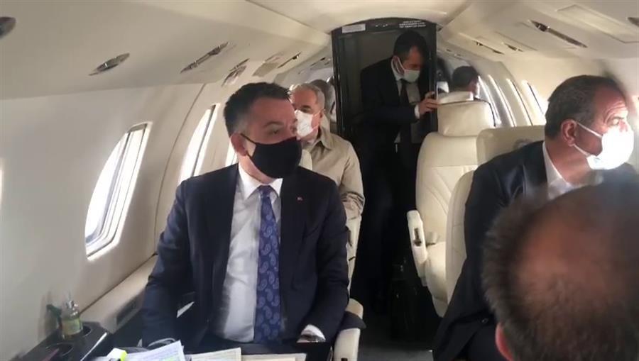 Agriculture ministers plane makes urgent landing, no one hurt