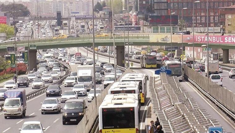 Long lockdown triggers exodus from big cities